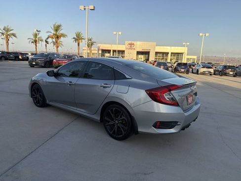 Used 2019 Honda Civic Sport image 7