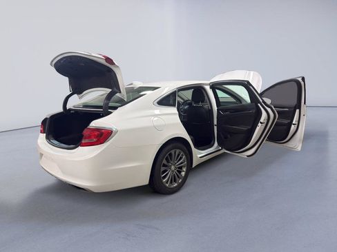Used 2017 Buick LaCrosse Essence w/ Sun and Shade Package FWD image 14