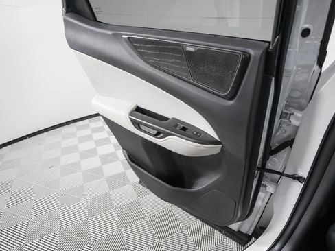 Certified 2025 Lexus NX 350 AWD w/ Luxury Package image 14