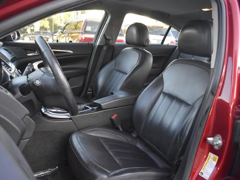 Used 2013 Buick Regal Premium image 11
