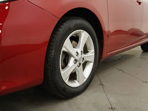 Used 2013 Toyota Corolla LE image 23