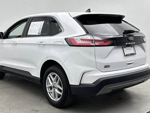 Used 2024 Ford Edge SEL AWD/4WD image 5