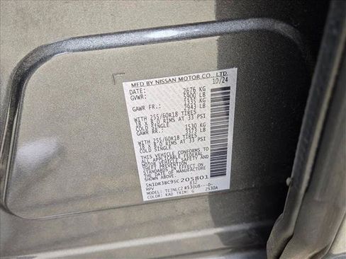 Used 2025 Nissan Pathfinder SV AWD/4WD image 15
