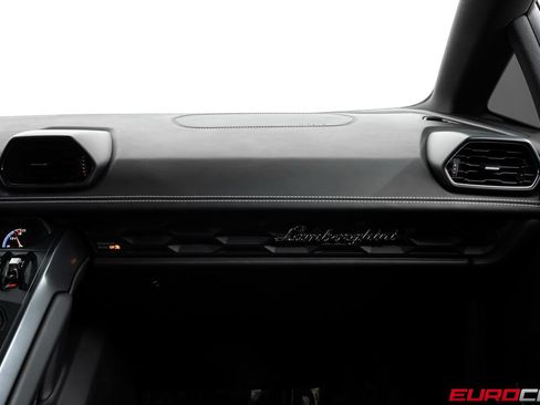 Used 2015 Lamborghini Huracan LP 610-4 AWD/4WD image 34