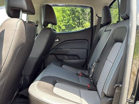 Used 2019 Chevrolet Colorado Z71 AWD/4WD image 27