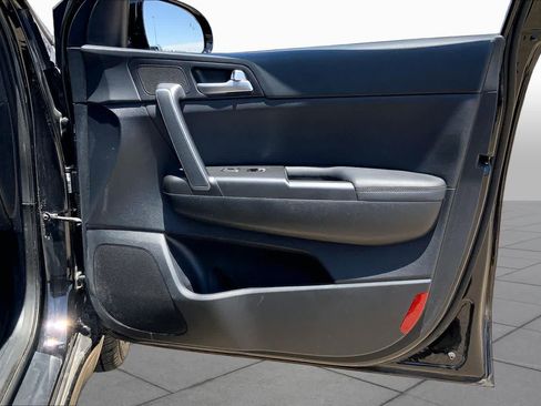 Certified 2021 Kia Sportage S FWD image 22