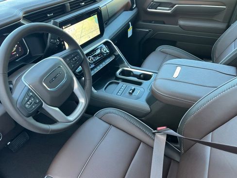 New 2026 GMC Sierra 3500 Denali w/ Denali Reserve Package AWD/4WD image 7