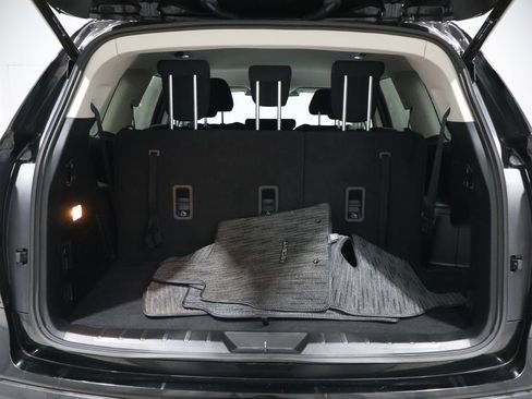 Used 2023 Subaru Ascent Premium w/ Convenience Package image 19