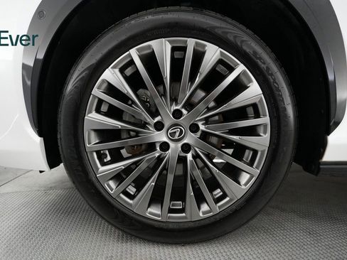 Used 2023 Lexus RZ 450e Premium w/ Accessory Package (P5) image 17