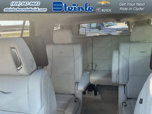 Used 2024 Cadillac Escalade Premium Luxury Platinum w/ Heavy-Duty Trailer Package image 34
