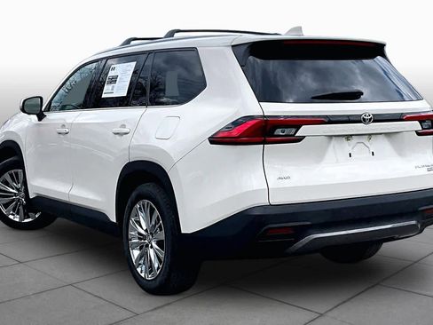 Used 2024 Toyota Grand Highlander Platinum image 12