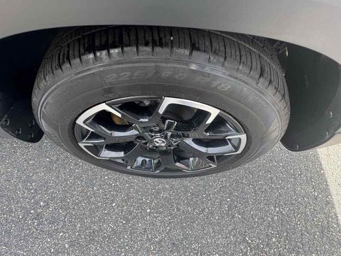 Used 2024 MAZDA CX-50 Meridian Edition image 11