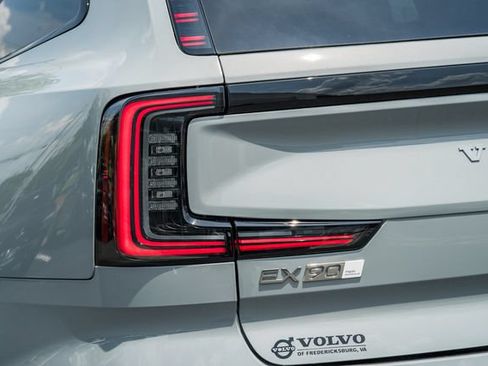 New 2026 Volvo EX90 Ultra AWD/4WD image 8