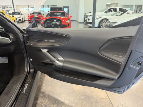 Used 2022 Ferrari SF90 Stradale AWD/4WD image 18