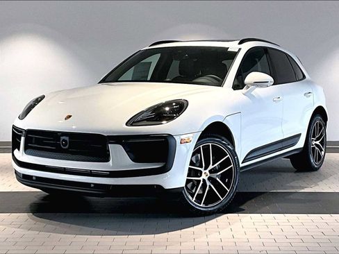 New 2026 Porsche Macan image 1