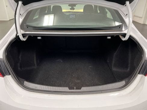 Used 2024 Chevrolet Malibu LT image 25