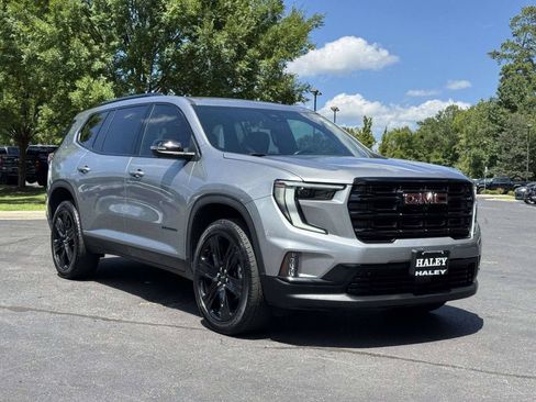Used 2025 GMC Acadia Elevation w/ Elevation Premium Package FWD image 2
