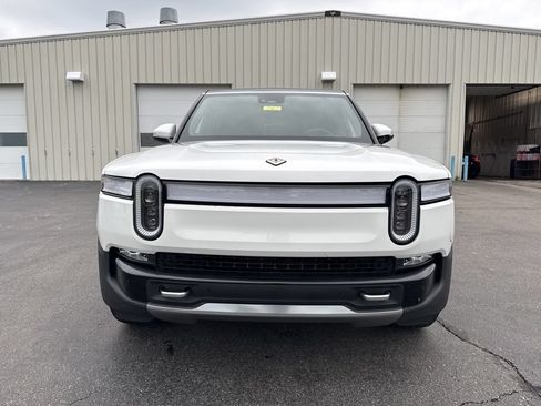 Used 2022 Rivian R1S Launch Edition AWD/4WD image 2