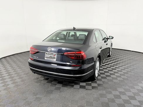 Used 2018 Volkswagen Passat 2.0T SE image 8