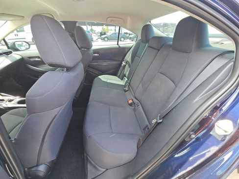 Used 2020 Toyota Corolla LE FWD image 17