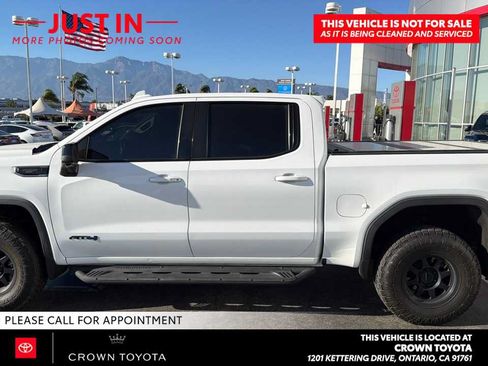Used 2020 GMC Sierra 1500 AT4 w/ AT4 Premium Package AWD/4WD image 5