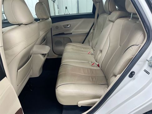 Used 2009 Toyota Venza AWD image 24