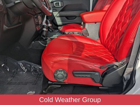 Used 2021 Jeep Gladiator Rubicon AWD/4WD image 12