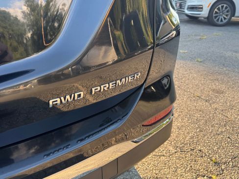 Used 2021 Chevrolet Equinox Premier image 39