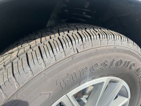 Certified 2022 Chevrolet Traverse LT AWD/4WD image 35