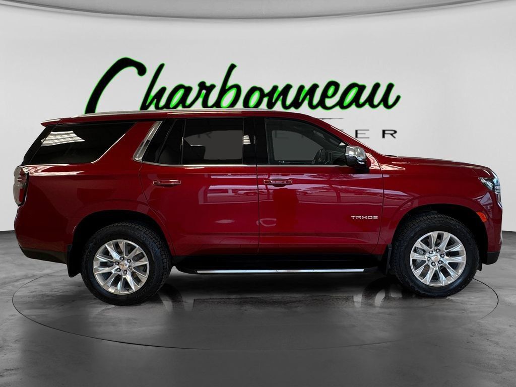Used 2024 Chevrolet Tahoe Premier AWD/4WD image 6
