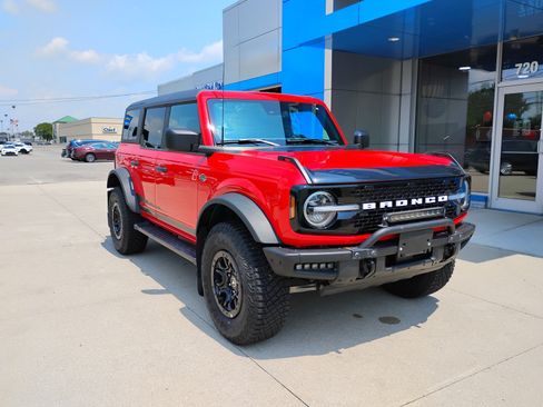 Used 2023 Ford Bronco Wildtrak AWD/4WD image 16
