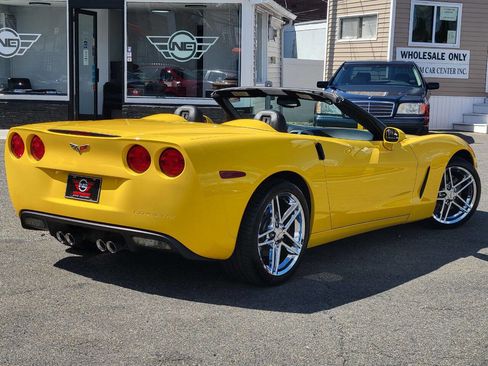 Used 2005 Chevrolet Corvette Convertible w/ Preferred Equipment Group image 9