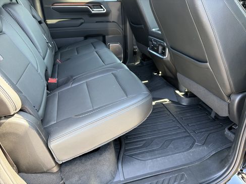 Used 2024 GMC Sierra 1500 Denali w/ Denali Reserve Package AWD/4WD image 16