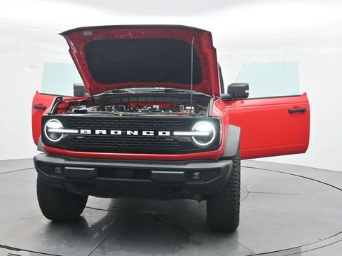 Used 2022 Ford Bronco Wildtrak image 40