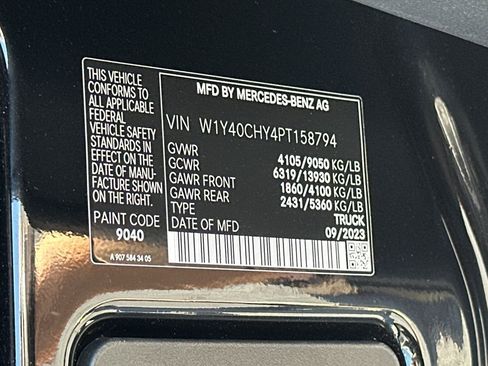 Used 2023 Mercedes-Benz Sprinter 2500 image 31