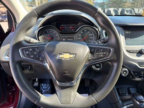 Used 2016 Chevrolet Cruze LT w/ Convenience Package image 16