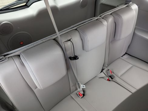 Used 2015 Toyota Highlander Limited image 20