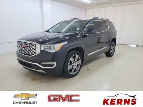 Used 2017 GMC Acadia Denali w/ Technology Package FWD image 1