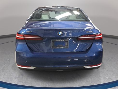 New 2026 BMW 530i xDrive w/ Premium Package AWD/4WD image 6