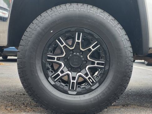 Used 2018 GMC Sierra 1500 SLT AWD/4WD image 7