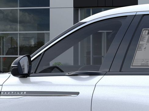 New 2026 Lincoln Nautilus Premier AWD/4WD image 20