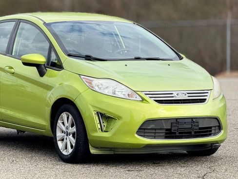 Used 2012 Ford Fiesta SE image 14