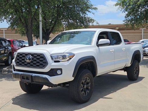 Used 2021 Toyota Tacoma TRD Off-Road w/ Technology Package image 5