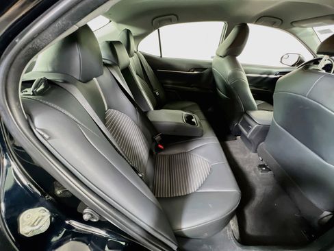 Used 2019 Toyota Camry SE FWD image 24