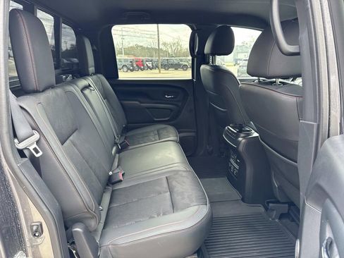 Used 2023 Nissan Titan PRO-4X image 19