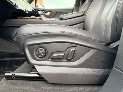 Used 2017 Audi Q7 3.0T Premium Plus w/ Premium Plus Package image 23