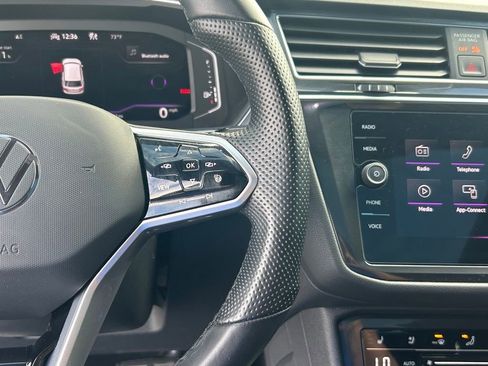 Used 2023 Volkswagen Tiguan SEL R-Line image 39