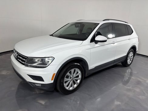 Used 2018 Volkswagen Tiguan S FWD image 9
