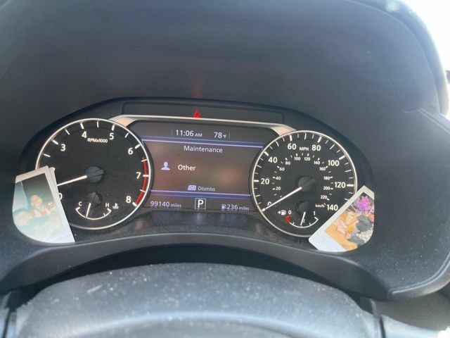 Used 2022 Nissan Altima 2.5 SR w/ Midnight Edition Package FWD image 10