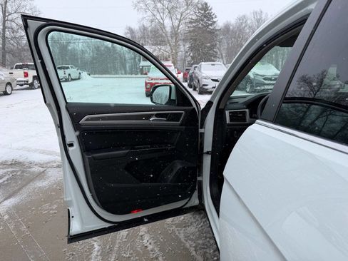 Used 2019 Volkswagen Atlas SEL image 26